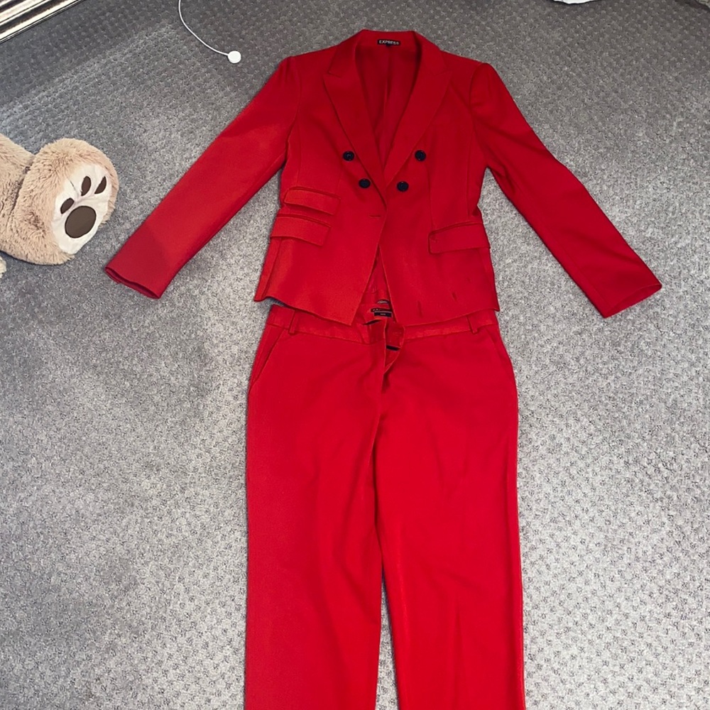 Express suit